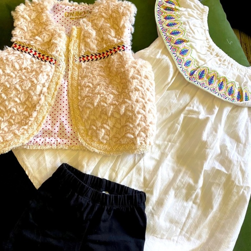 HP! 3pieces of 4-5 T CUTIE CLOTHES! GAP/OSH KOSH❤️